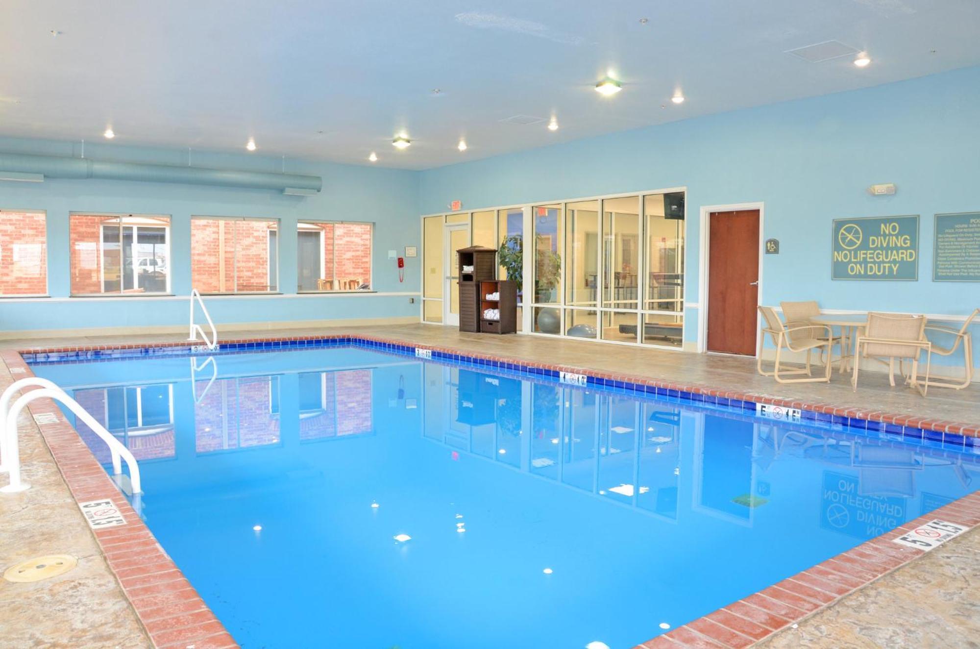 Holiday Inn Express Hotel & Suites Millington-Memphis Area By Ihg Buitenkant foto